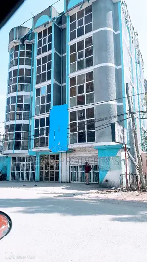 20bdrm Block of Flats in Zema, Bole for rent