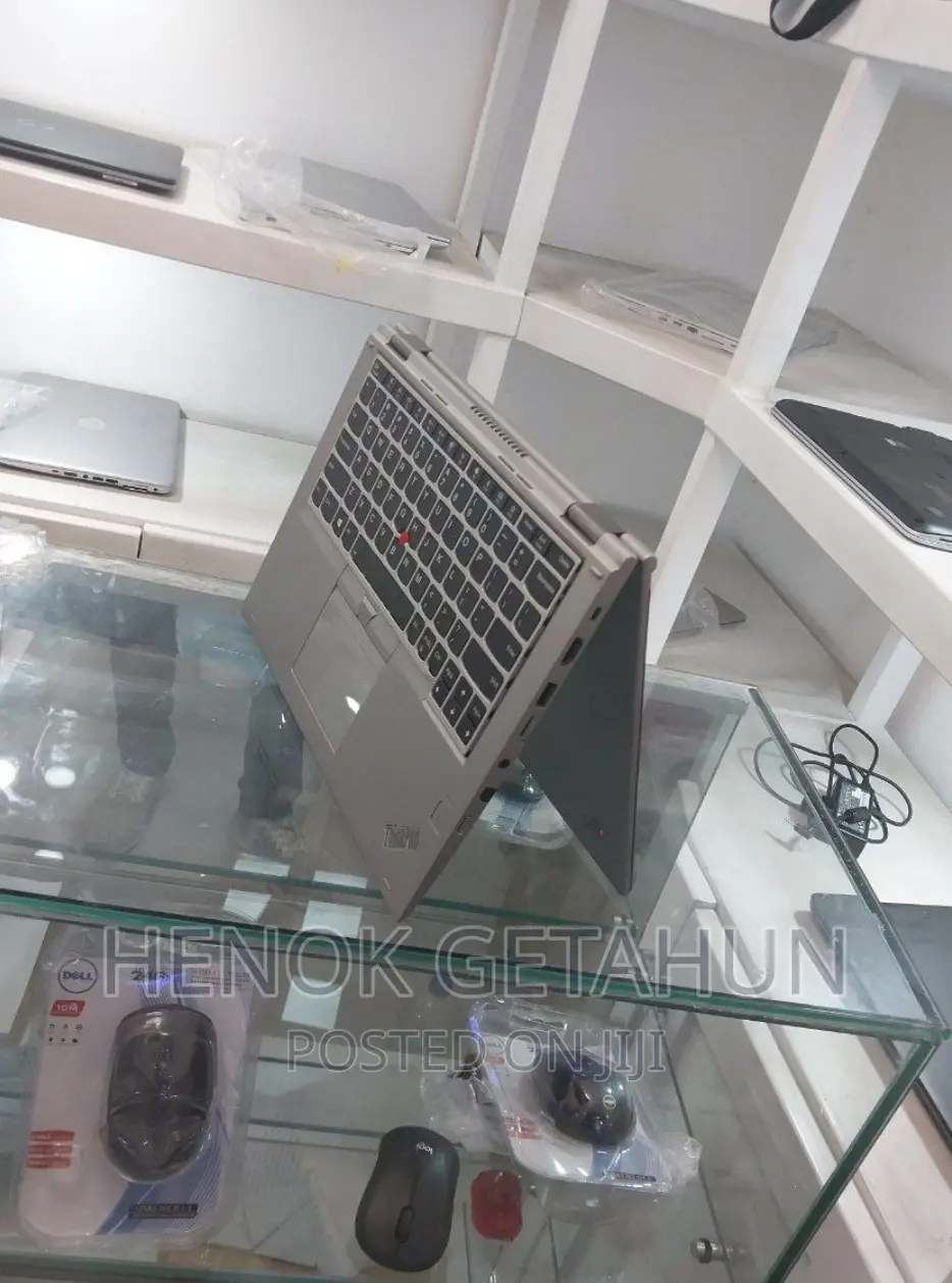 New Laptop Lenovo ThinkPad Yoga 370 16GB Intel Core I7 SSD 512GB