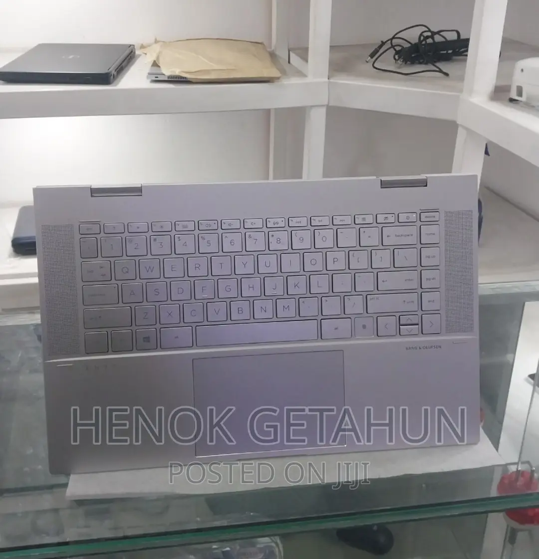 New Laptop HP Envy X360 16GB Intel Core I5 SSD 512GB