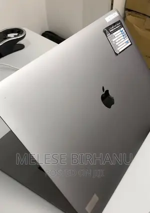 Photo - New Laptop Apple MacBook Pro 2015 16GB Intel Core I7 SSD 512GB