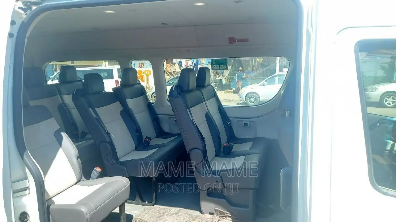 Toyota HiAce 2023 White