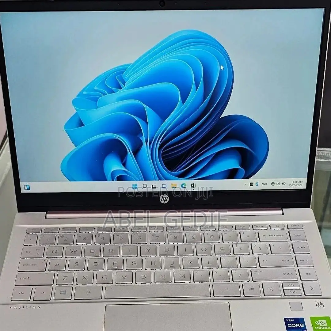 New Laptop HP Pavilion 11 16GB Intel Core I7 SSD 512GB