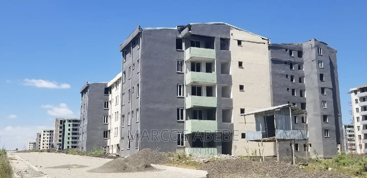 3bdrm Condo in አዲስ አበባ, Bole for sale