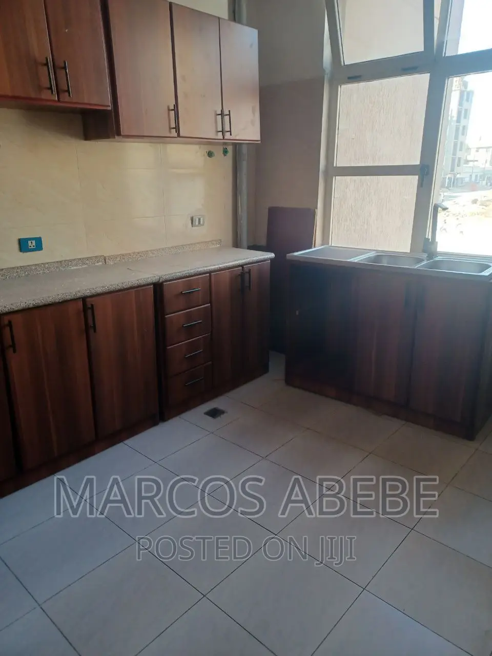 Furnished 3bdrm Condo in አዲስ አበባ, Bole for sale