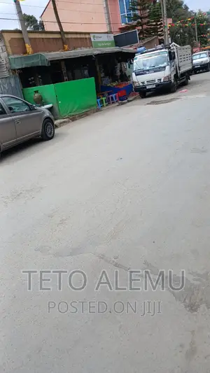 የሚሸጥ ቦታ ፌጋ ትግራይ ማህበር አካባቢ ዋና አስፓልት ላይ ለአፓርትመት ተመራጭ