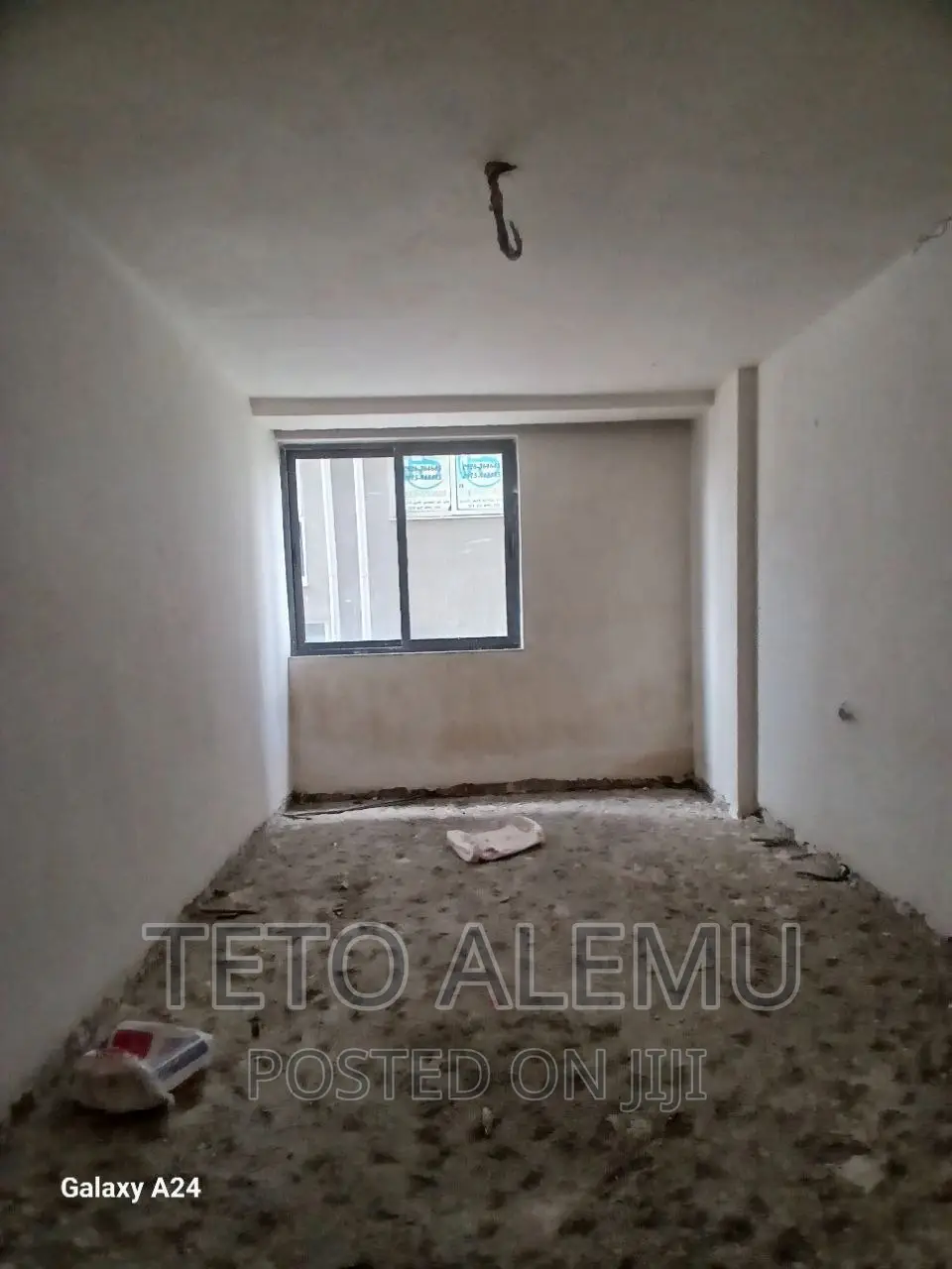 የሚሸጥ ቦታ መገናኛ ሴንቸሪ ሞል ዋና የያዘ ለግምባታ ምቹ