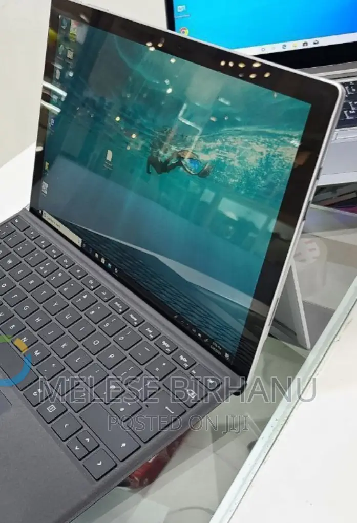 New Laptop Microsoft Surface Pro 4 4GB Intel SSD 60GB