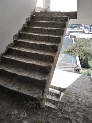 ሙሉ ህንፃው የሚሸጥ አፓርትመንት በጉርድ ሾላ