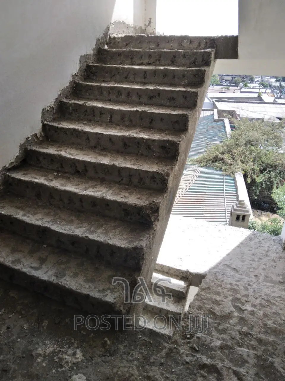 ሙሉ ህንፃው የሚሸጥ አፓርትመንት በጉርድ ሾላ