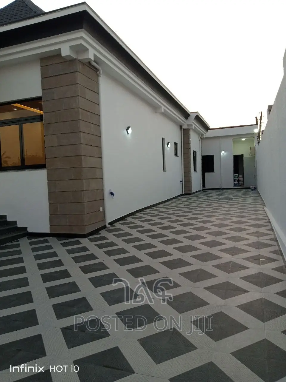 4bdrm Villa in የግል, Bole for sale
