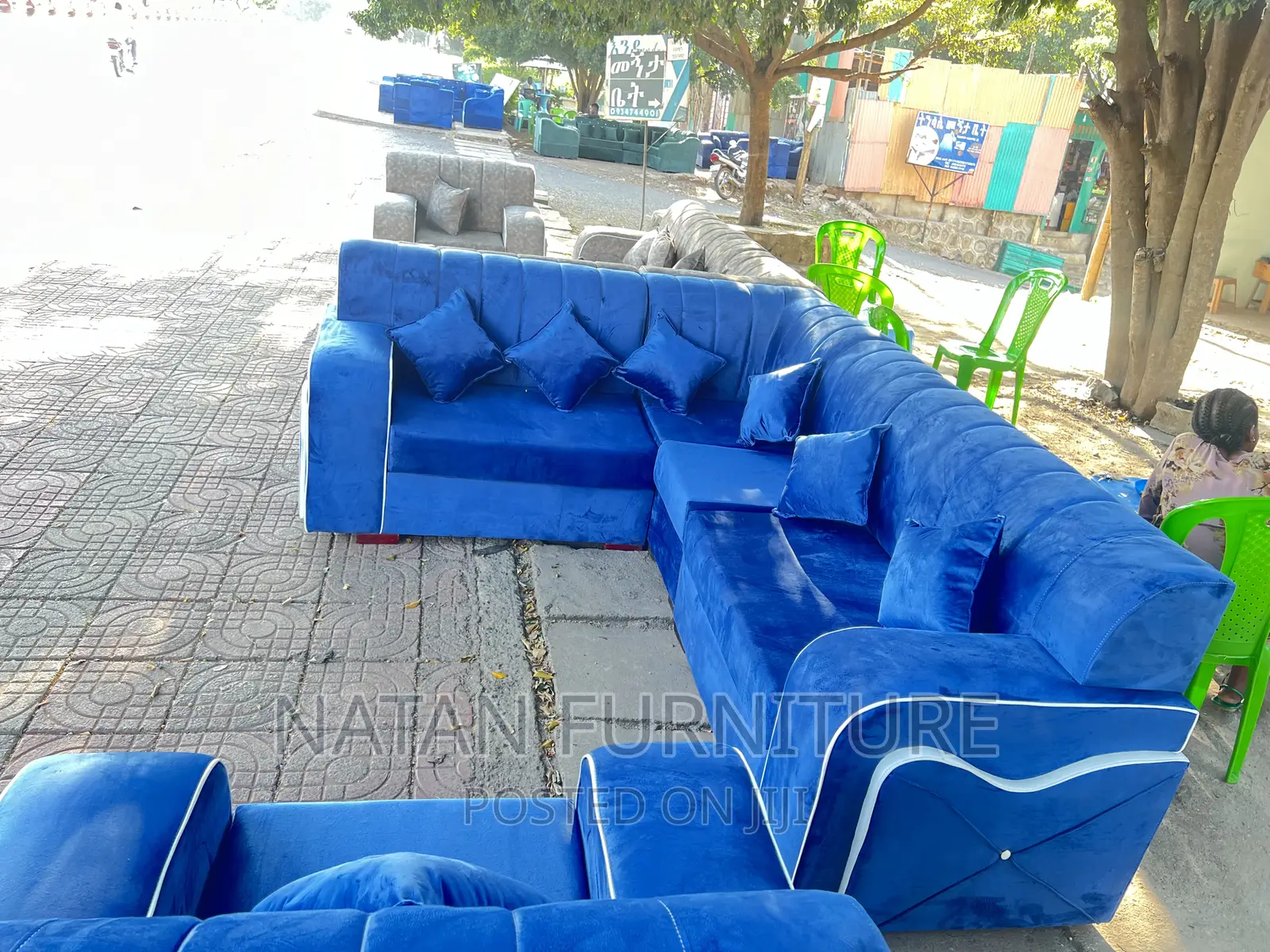 ሶፋ L Shape Made of Quality Wooden Material