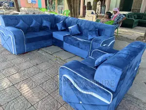 ሶፋ L Shape Made of Quality Wooden Material