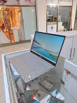 Photo - New Laptop HP Pavilion 15 16GB Intel Core I7 SSD 512GB