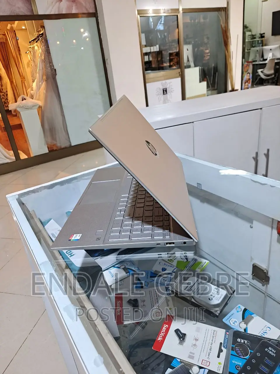 New Laptop HP Pavilion 15 16GB Intel Core I7 SSD 512GB