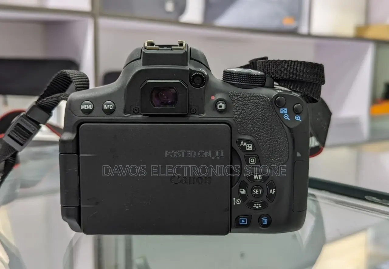 Canon EOS Rebel T6i (750D) DSLR Camera With 18-55mm Lens