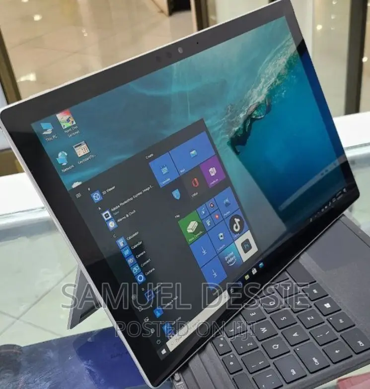 New Laptop Microsoft Surface 4GB SSD 60GB