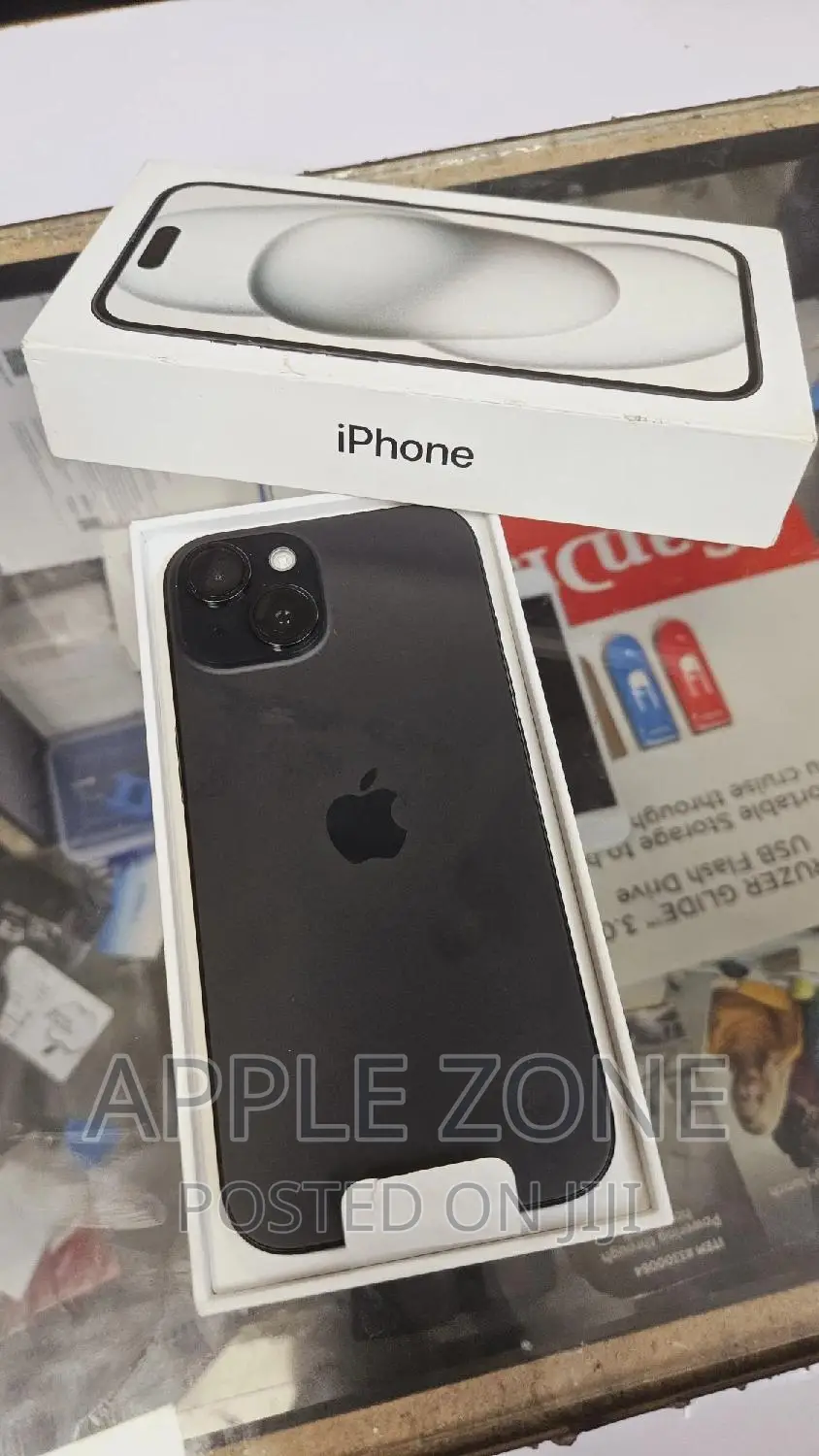 New Apple iPhone 15 128 GB Black