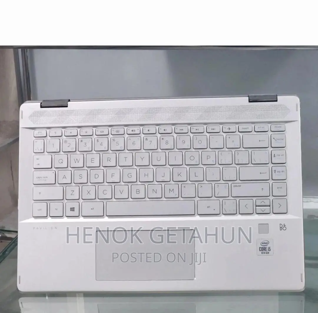 New Laptop HP Pavilion X360 8GB Intel Core i5 SSD 512GB