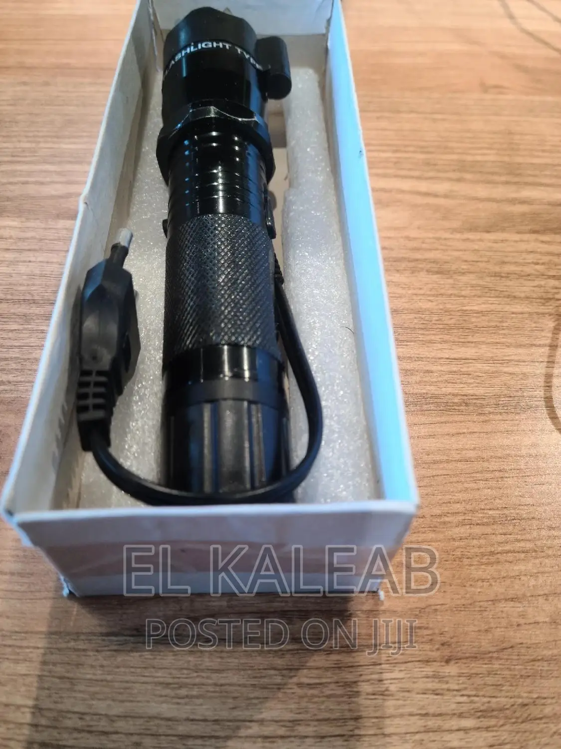 እራስዎንnና ከአደጋ ጠብቁ በ ቻርጅ ሚሰራ እስከ Volt በ መልቀቅ ምያደነዝዝ