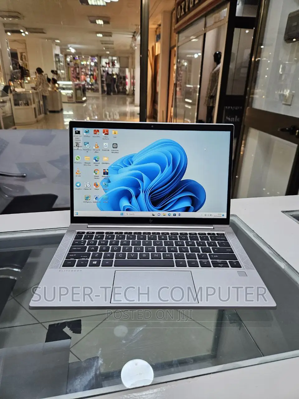 New Laptop HP EliteBook 830 G8 16GB Intel Core I7 SSD 512GB