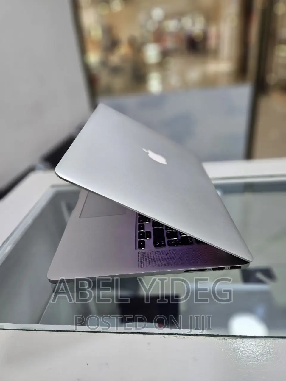 New Laptop Apple MacBook Pro 2015 16GB Intel Core I7 SSD 512GB