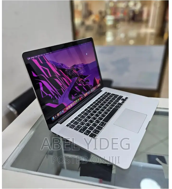 New Laptop Apple MacBook Pro 2015 16GB Intel Core I7 SSD 512GB