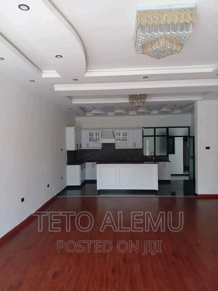 6bdrm House in የሚሸጥ በጥራቱ ወደር, Bole for sale