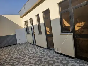 4bdrm Villa in የሚሸጥ ቪላ ቤት አያት አደባባይ, Bole for sale