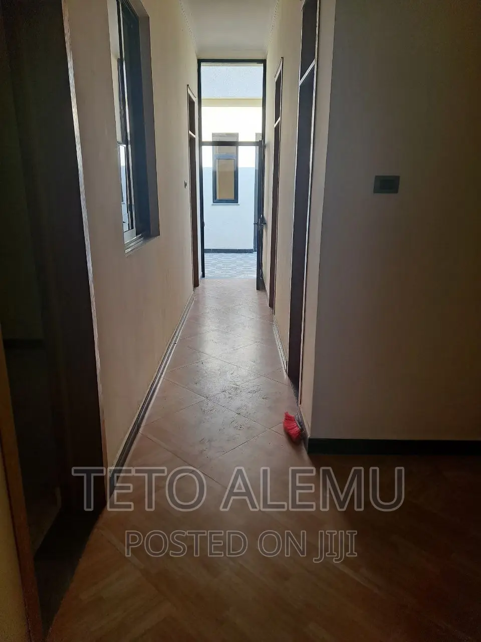 4bdrm Villa in የሚሸጥ ቪላ ቤት አያት አደባባይ, Bole for sale