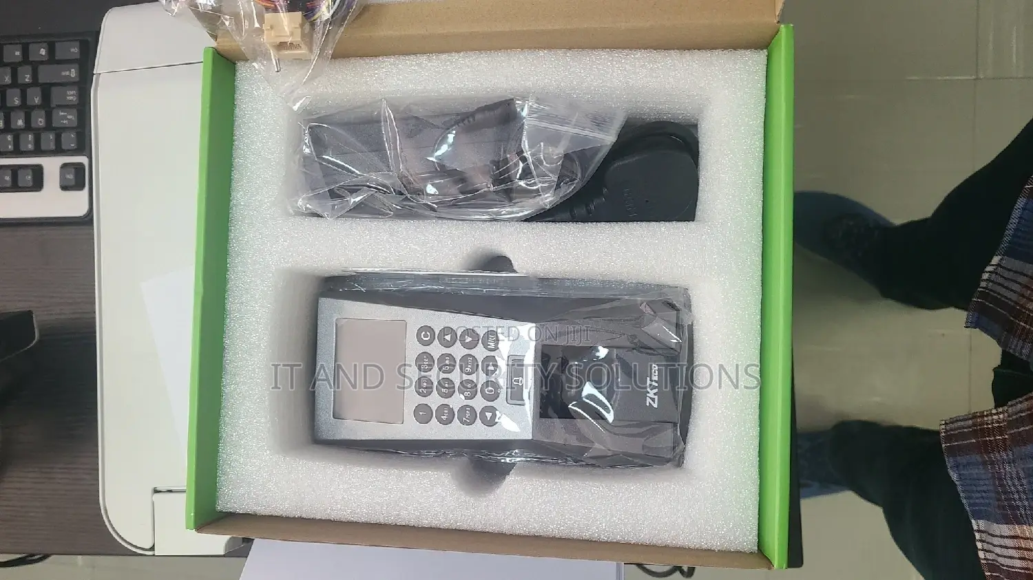 F18 Fingerprint Time Attendance Access Control Zkteco Wi-Fi