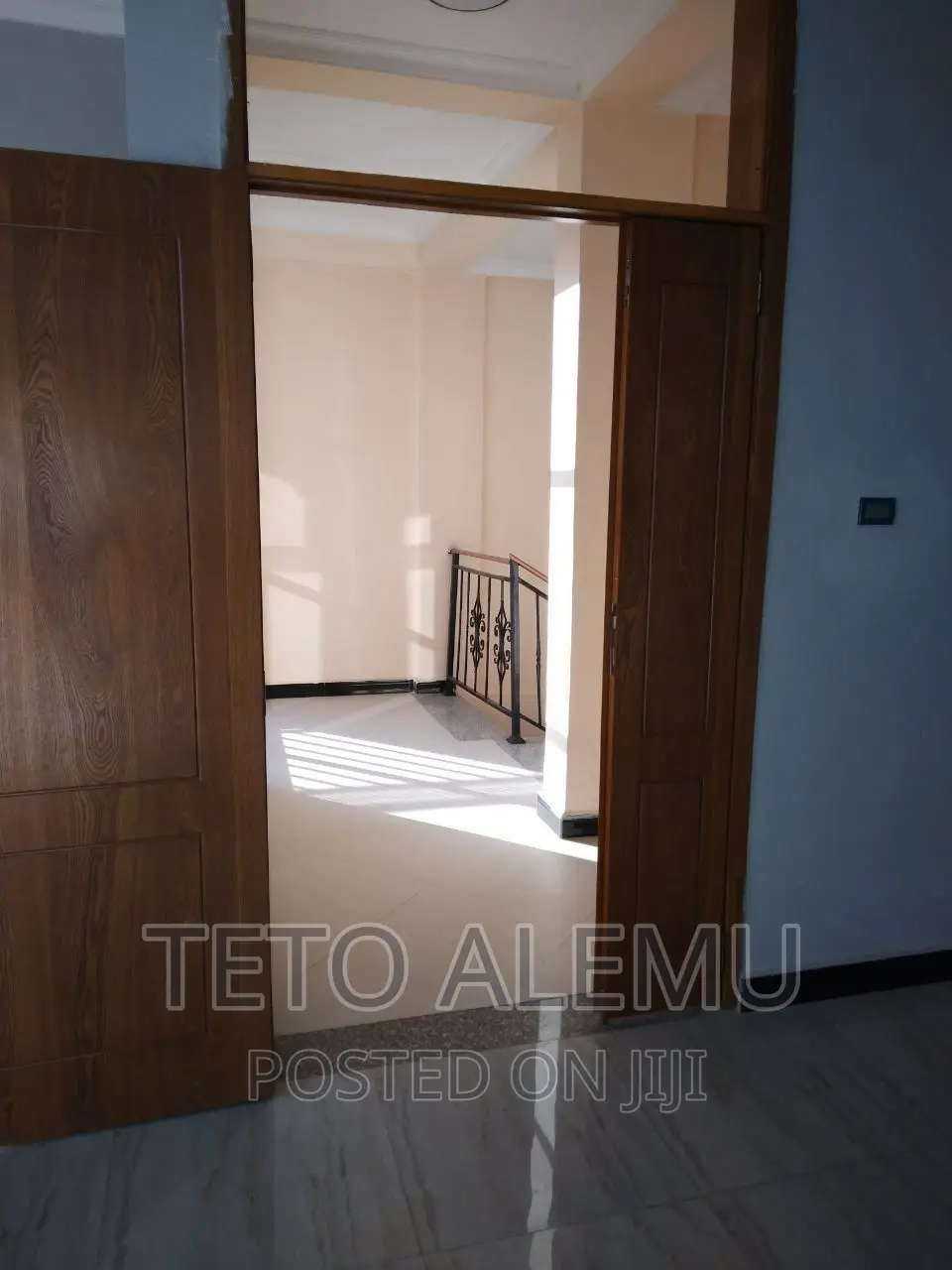 5bdrm House in የሚሸጥ ቤት ቦሌ ቡልቡላ, Bole for sale