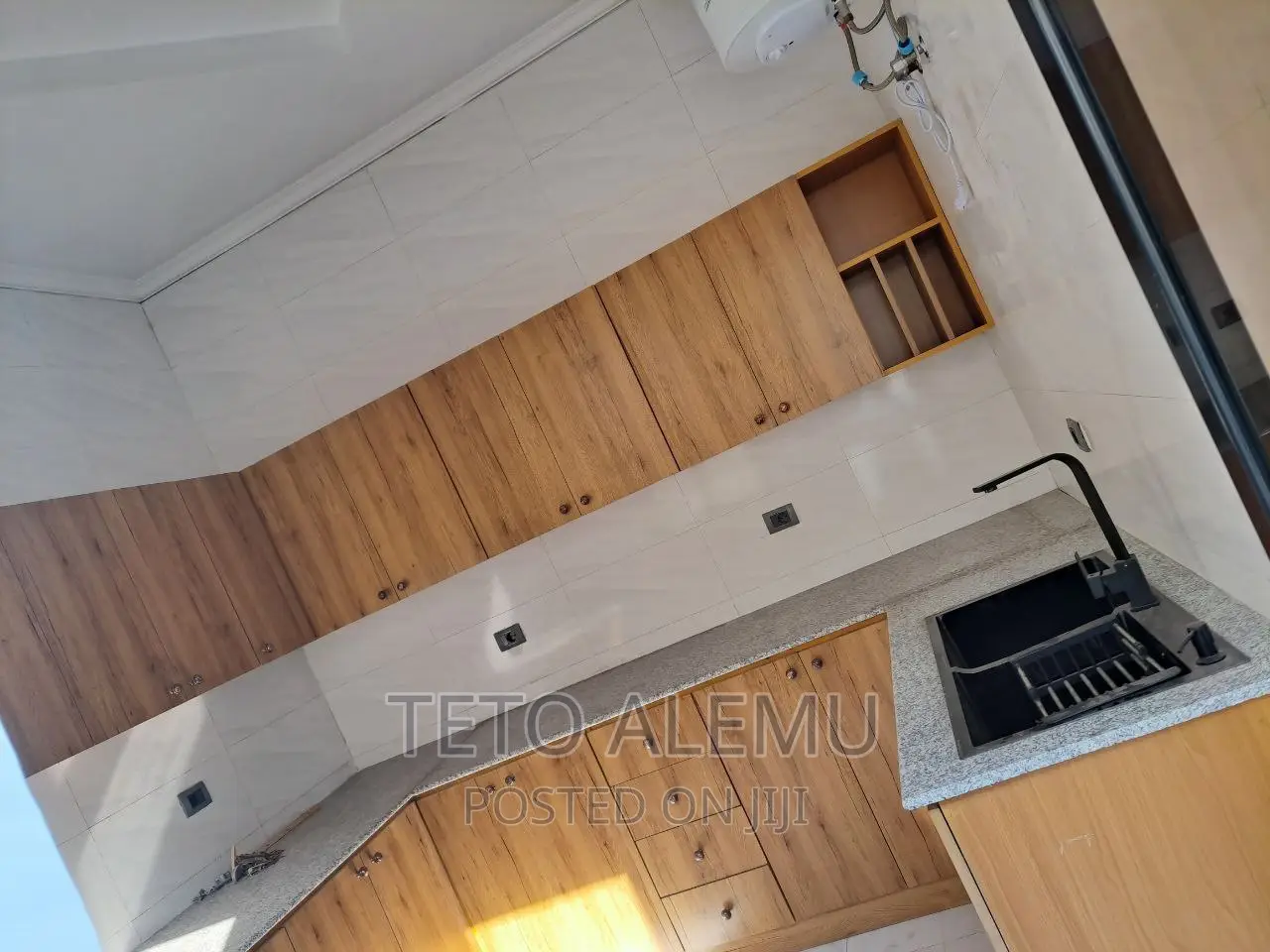 5bdrm House in የሚሸጥ ቤት ቦሌ ቡልቡላ, Bole for sale