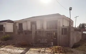 5bdrm House in የግል አያት አዲስ መንደር, Bole for sale