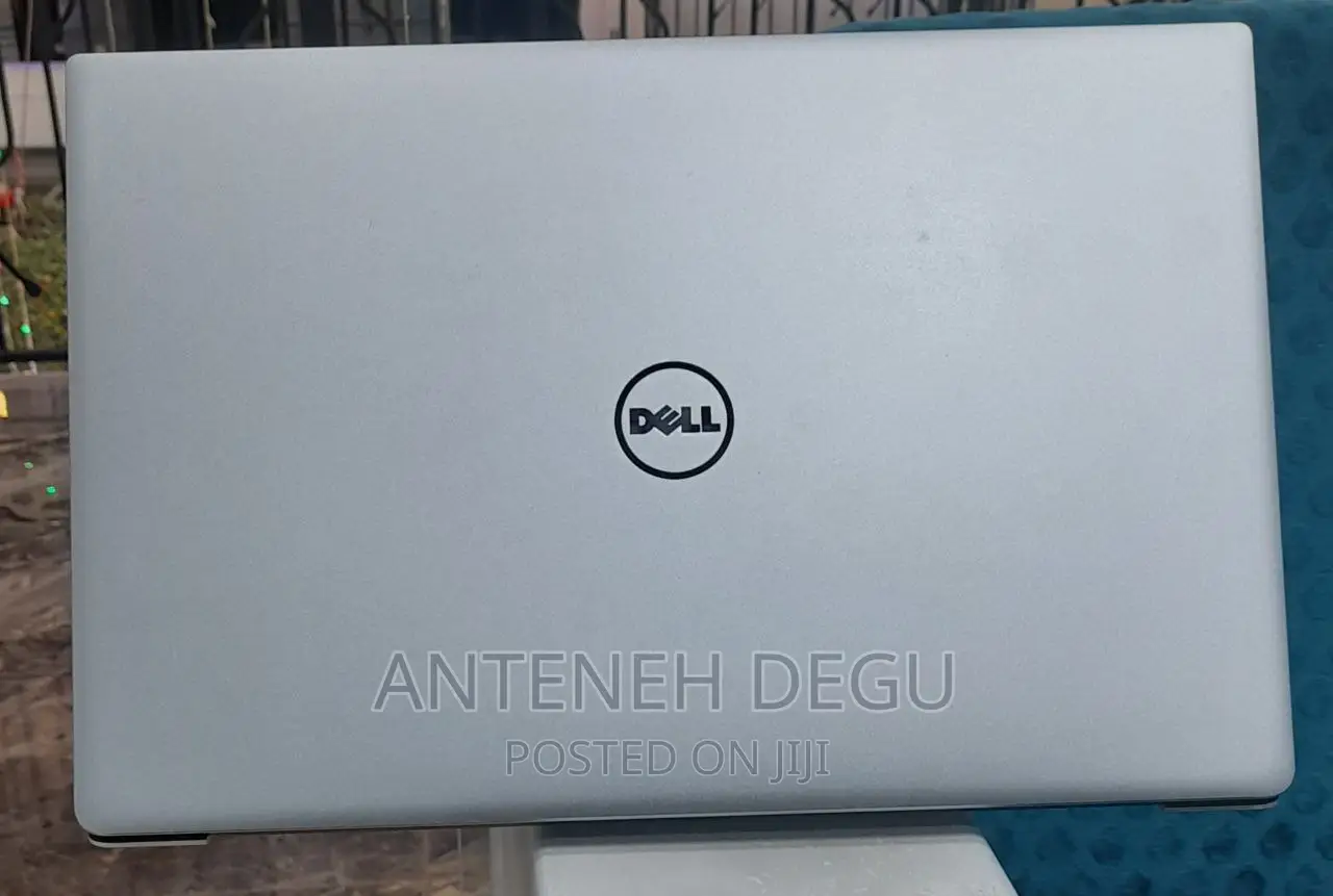 New Laptop Dell XPS 13 8GB Intel Core I5 SSD 512GB