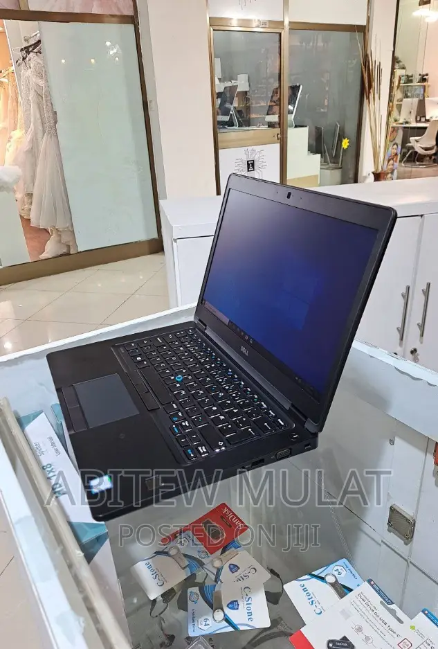 New Laptop Dell Latitude 5310 8GB Intel Core I5 SSD 256GB