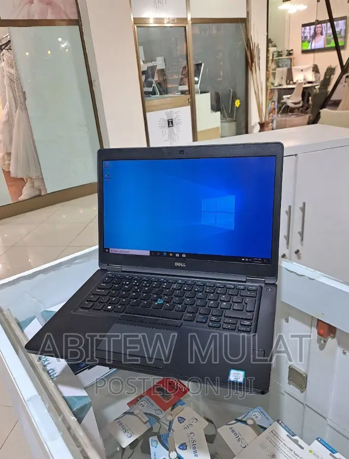 New Laptop Dell Latitude 5310 8GB Intel Core I5 SSD 256GB