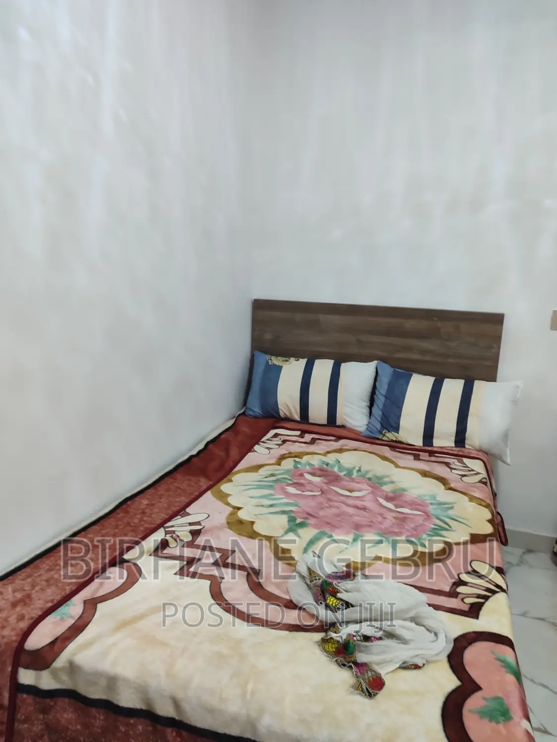 Furnished 5bdrm House in Fernished Guest, Bole for rent