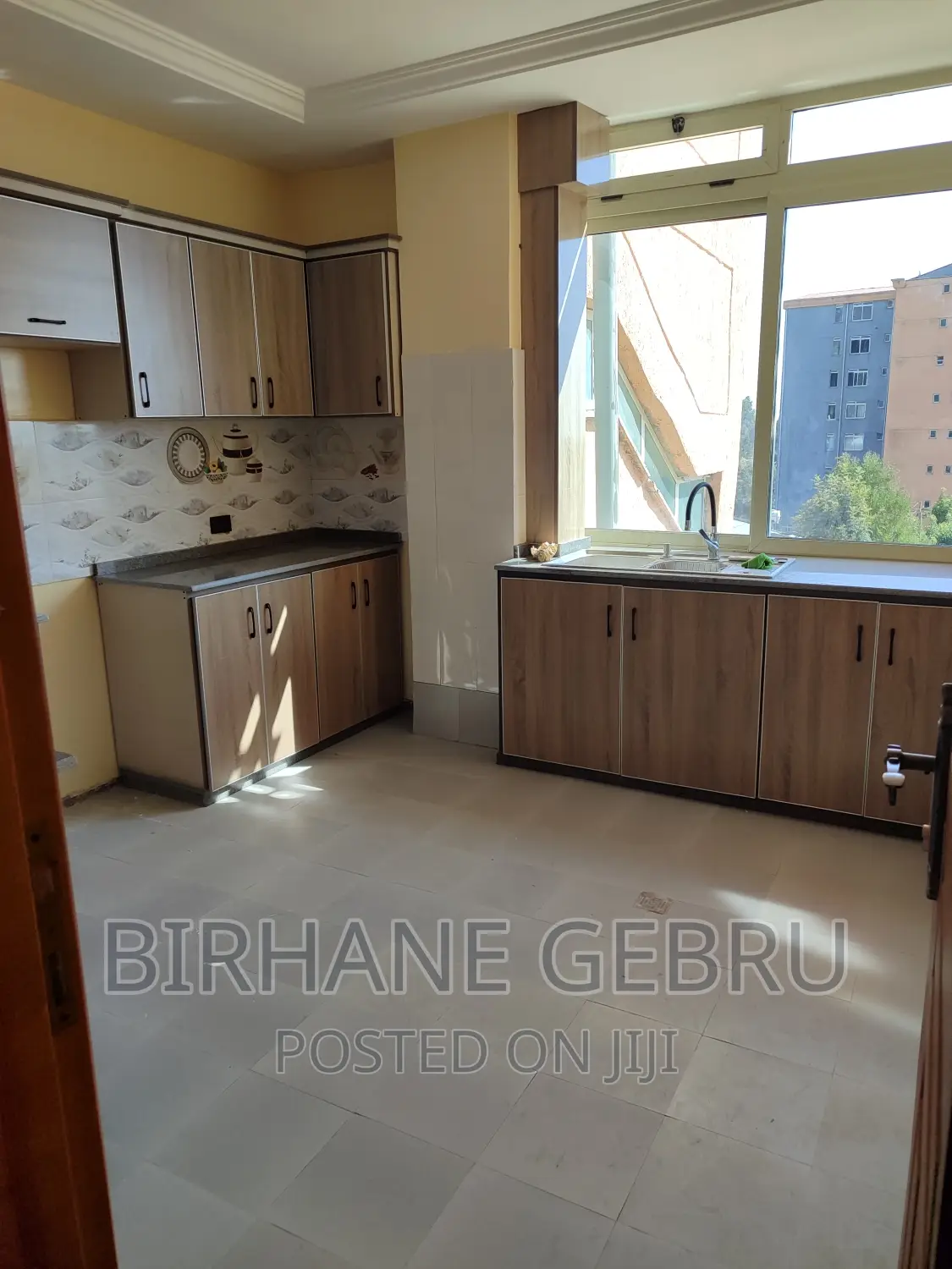 3bdrm Apartment in Apartiment, Bole for rent