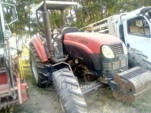 ትራክተር Tractor