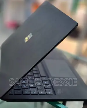 New Laptop Microsoft Surface 8GB Intel Core I5 SSD 256GB