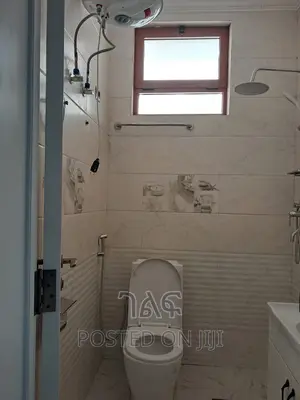 4bdrm House in የግል/ከአያት የተገዛ, Bole for sale