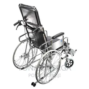 Wheelchair USE-FRIENDLY:Push Axle Gives User More Mobility