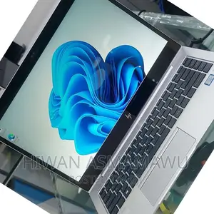 Photo - New Laptop HP EliteBook 840 16GB Intel Core I5 SSD 512GB