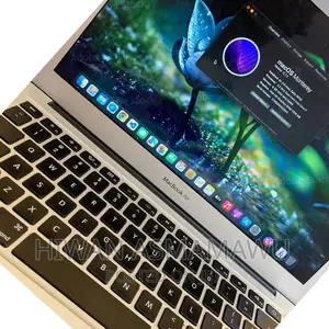 New Laptop Apple MacBook 2015 8GB Intel Core I7 SSD 256GB