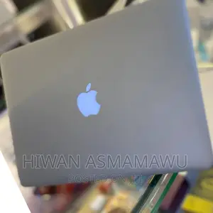 New Laptop Apple MacBook 2015 8GB Intel Core I7 SSD 256GB