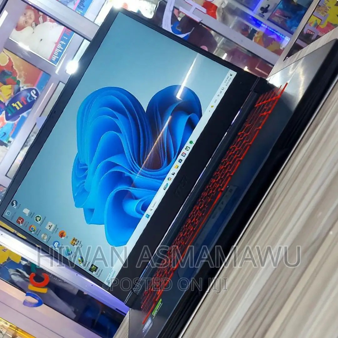 New Laptop MSI GF63 16GB Intel Core I7 SSD 512GB