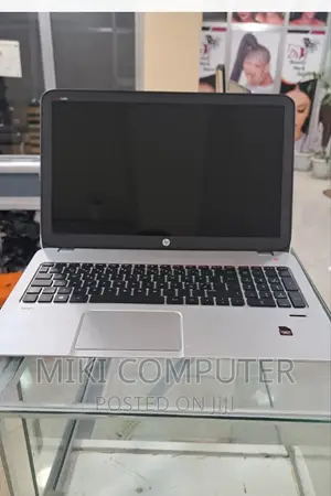 New Laptop HP Envy 13 8GB AMD A8 HDD 1T