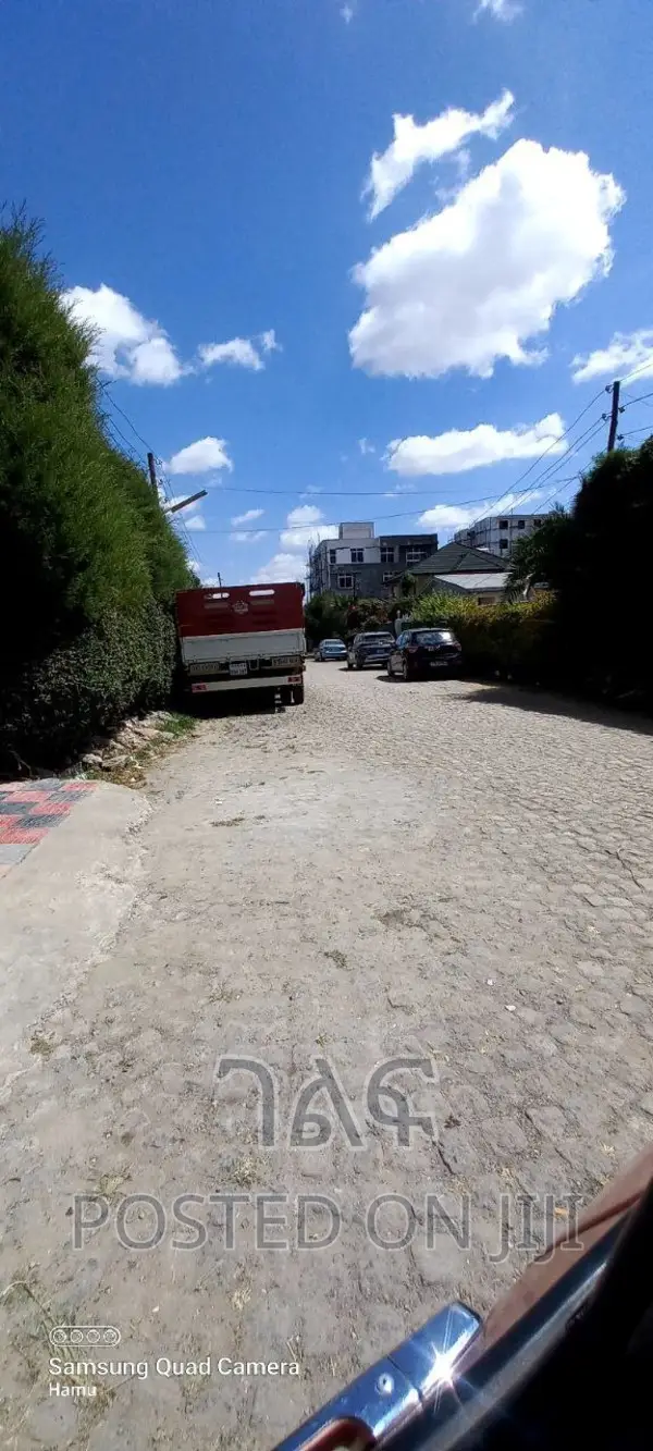 3bdrm Villa in የግል, Bole for sale