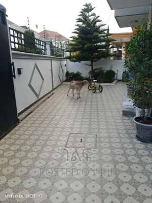 3bdrm Villa in የግል, Bole for sale