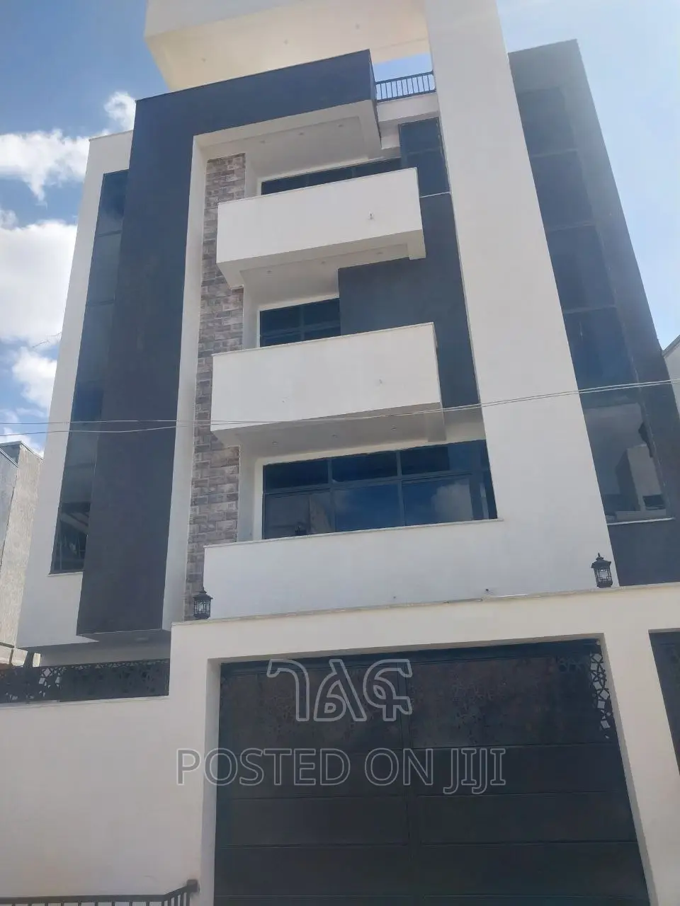 9bdrm House in የግል, Bole for sale